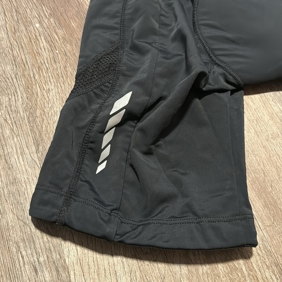BALEAF PADDED BIKING SHORTS (M) - Picture 7 of 7